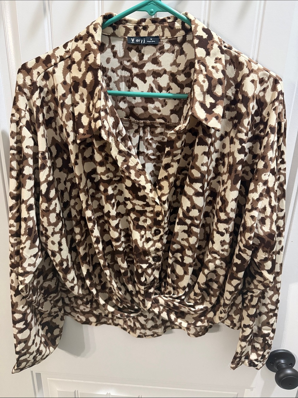 Very J Brown & Cream Animal Print Button-Front Blouse
